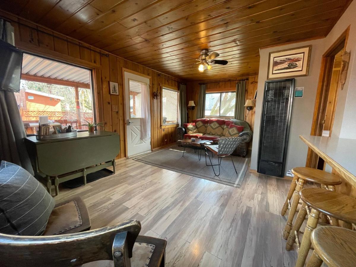 Lava Hideout Cabins Lava Hot Springs Εξωτερικό φωτογραφία